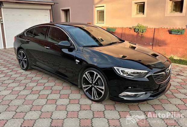Opel Insignia GS OPC																											2017. godište