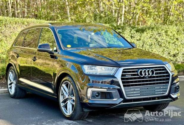 Audi Q7 3.0tdi E-TRON hibrid																											2016. godište