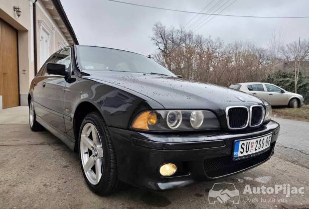 BMW 520 																											2001. godište