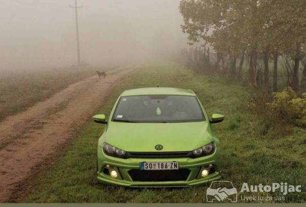 Volkswagen Scirocco 1.4																											2010. godište
