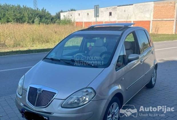 Lancia Musa 1.9 jtd																											2006. godište