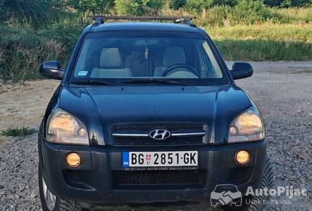 Hyundai Tucson 2.0 crdi																											2004. godište