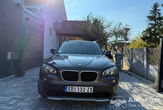 BMW X1 2.0 xDrive auto																											2010. godište