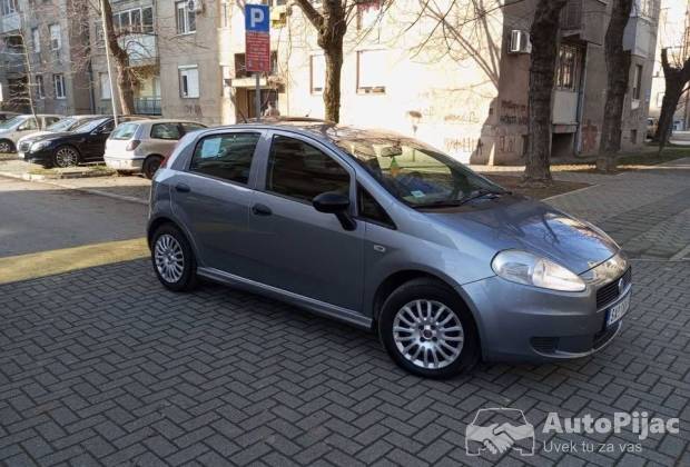 Fiat Grande Punto 1.3 mjtd																											2010. godište