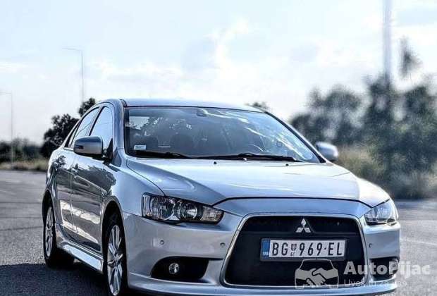 Prodajem Mitsubishi Lancer INVITE+ 2016 godiste