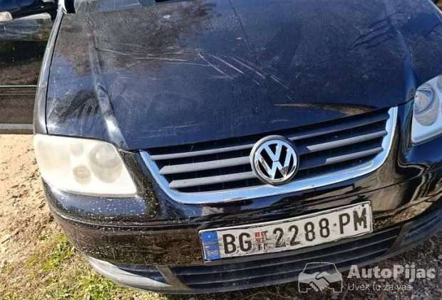 wv_touran_19tdi_2005_1_polovni_automobili_autopijac.rs
