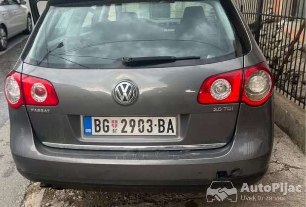 passat_b6_karavan_2300e_1_polovni_automobili_autopijac.rs