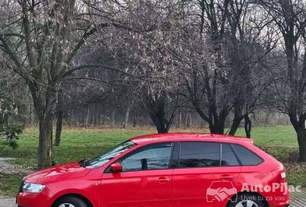 skoda_rapid_16_dizel_2014_god_1_polovni_automobili_autopijac.rs
