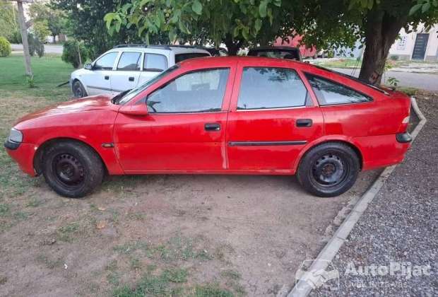 vektra_b_za_delove_1_polovni_automobili_autopijac.rs
