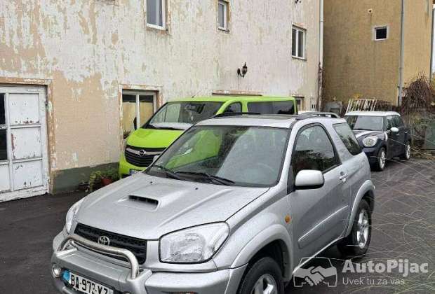 TOYOTA RAV 2.O D D4D 4X4 REDUKTOR 2003 GODINA TOP STANJE.OPREMA MANUELNI 6 BRZINA