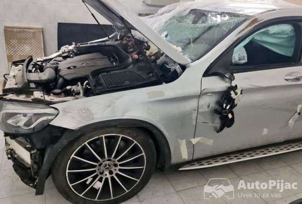 MERCEDES GLC 220 CDI 4 MATIC 2018 GODINA 4X4 AUTOMATIK