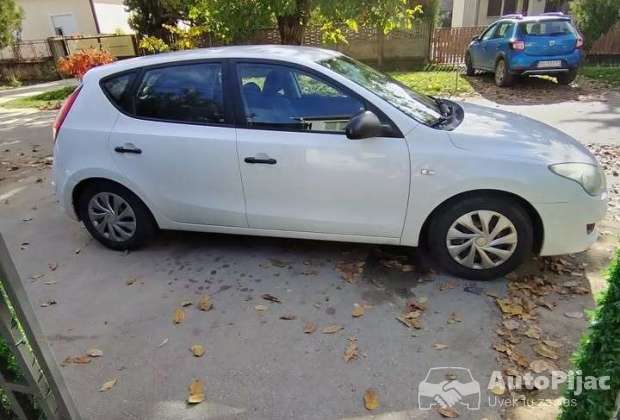 Hyundai i30 1.4 benzin 80kw