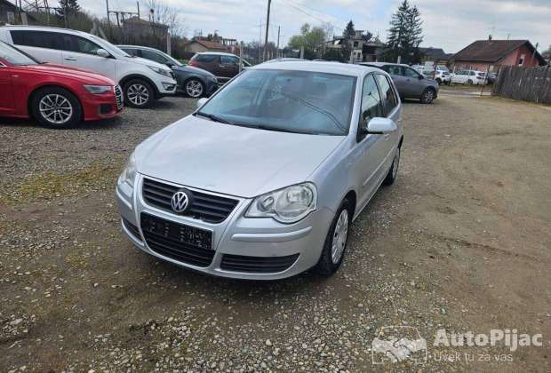 Volkswagen Polo 1.4 16v																											2007. godište