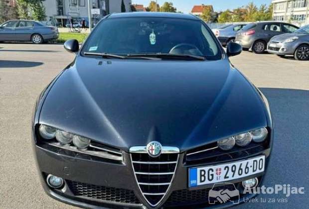 alfa_romeo_159_oglas_je_usluzan_za_sve_informacije_1_polovni_automobili_autopijac.rs