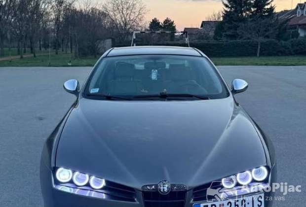 alfa_159_19_150ks_1_polovni_automobili_autopijac.rs