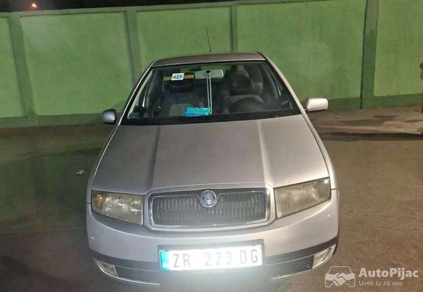 skoda_fabia_14_benzin_2002_1_polovni_automobili_autopijac.rs