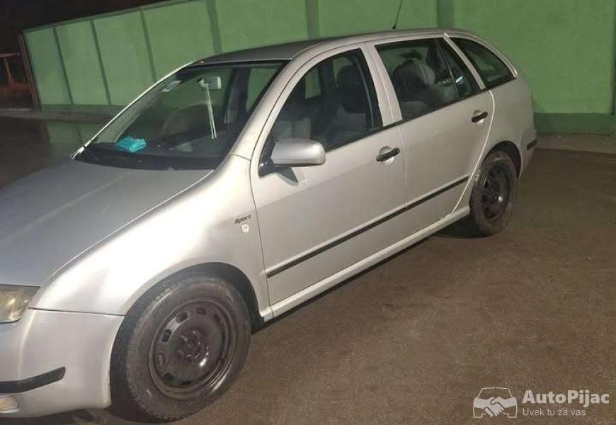 skoda_fabia_14_benzin_2002_3_polovni_automobili_autopijac.rs
