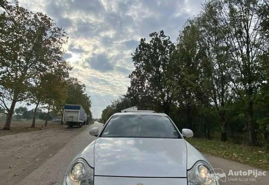 hit_hit_cena_za_kes_porsche_cayenne_45_benzin_plin_1_polovni_automobili_autopijac.rs
