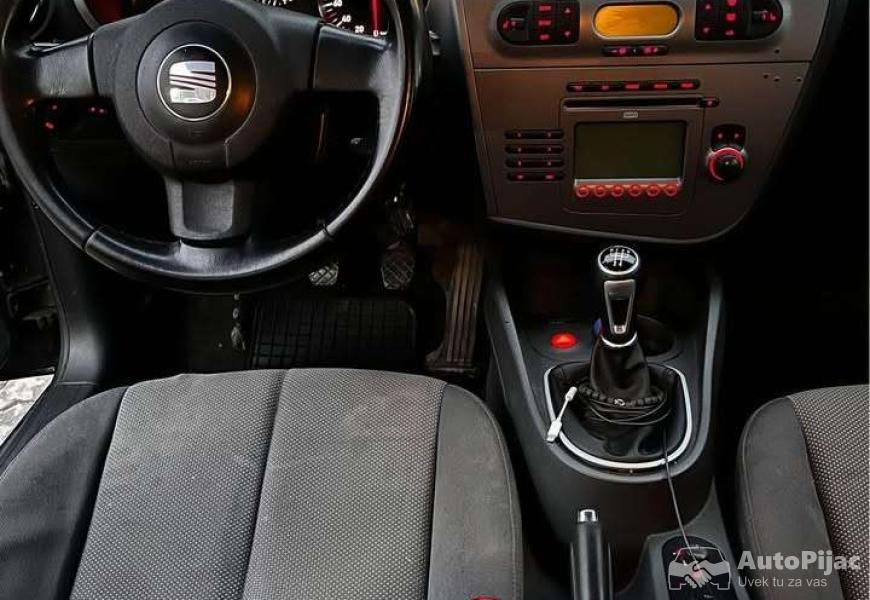seat_leon_16_8v_102ks_8_polovni_automobili_autopijac.rs