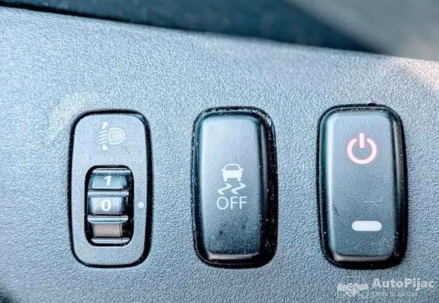 prodajem_mitsubishi_lancer_invite_2016_godiste_8_polovni_automobili_autopijac.rs