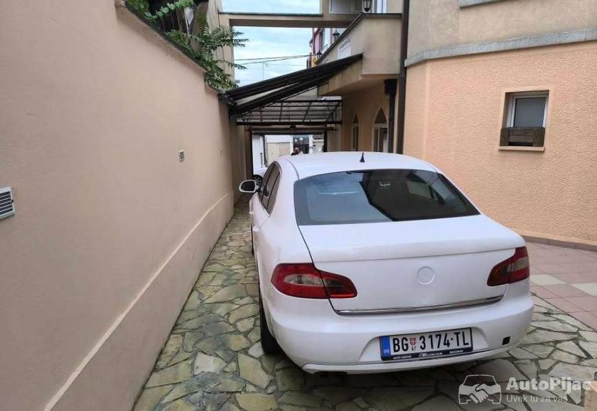 skoda_superb_19_tdi_3_polovni_automobili_autopijac.rs