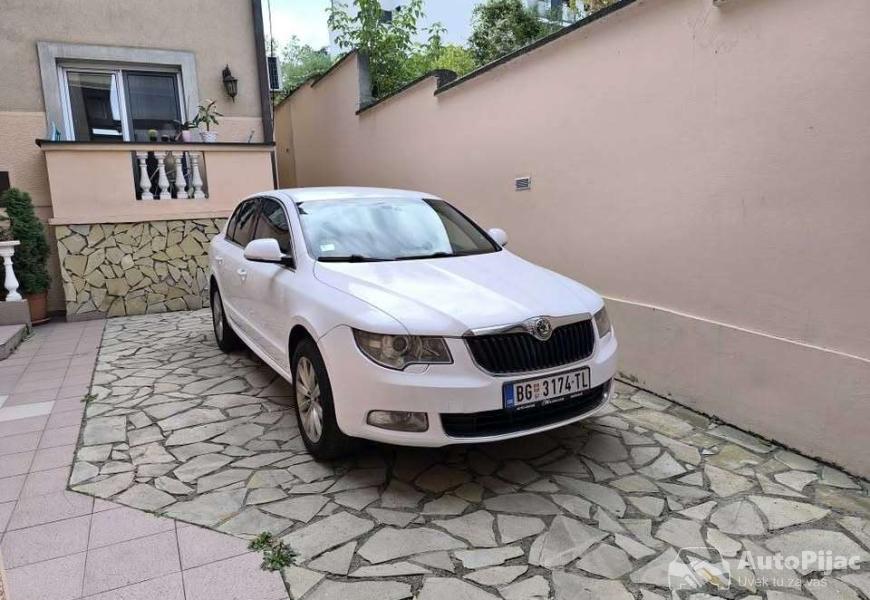 skoda_superb_19_tdi_8_polovni_automobili_autopijac.rs