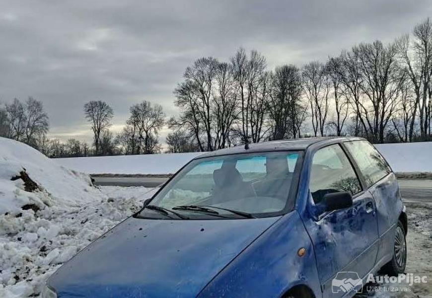 fiat_punto_11_3_polovni_automobili_autopijac.rs