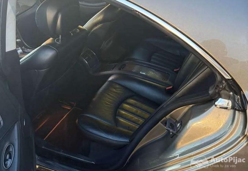 mercedes_benz_cls_4_polovni_automobili_autopijac.rs