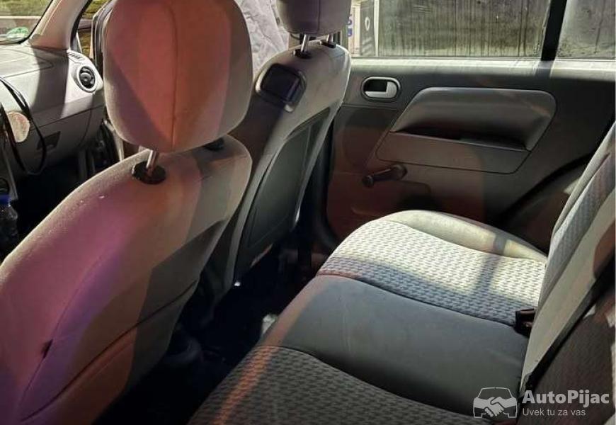 ford_fusion_stranac_2_polovni_automobili_autopijac.rs