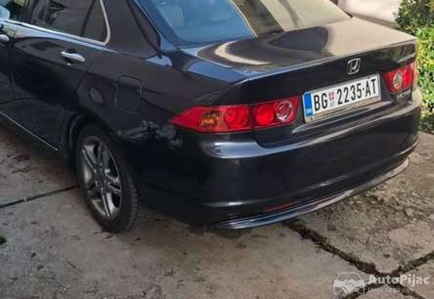 honda_acord_22_dizel_2008_god_11_polovni_automobili_autopijac.rs