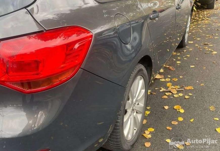 opel_astra_j_17_2015_godiste_8_polovni_automobili_autopijac.rs
