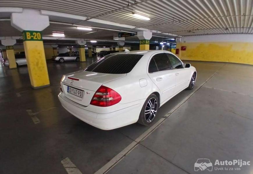 mercedes_e200_2004god_2_polovni_automobili_autopijac.rs