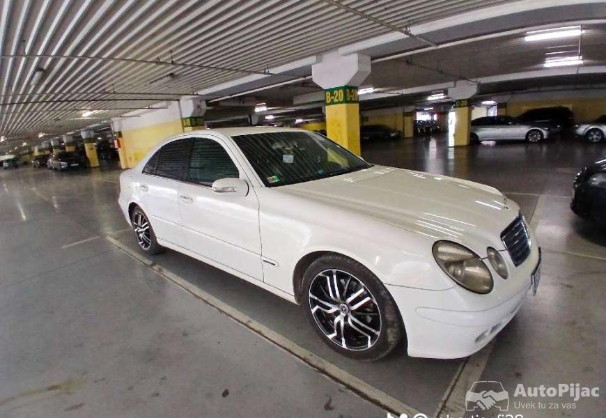 mercedes_e200_2004god_3_polovni_automobili_autopijac.rs