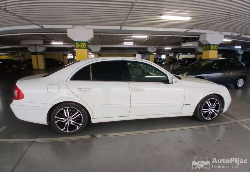 mercedes_e200_2004god_5_polovni_automobili_autopijac.rs