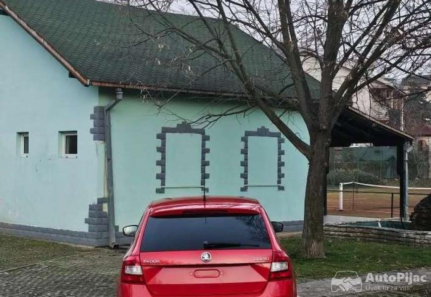 skoda_rapid_16_dizel_2014_god_2_polovni_automobili_autopijac.rs