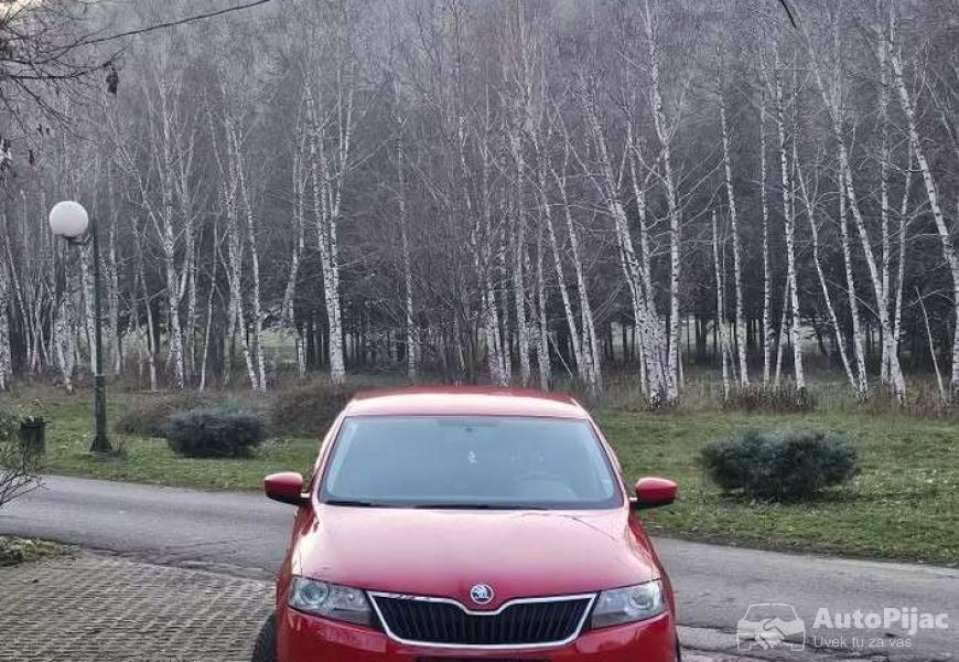 skoda_rapid_16_dizel_2014_god_4_polovni_automobili_autopijac.rs