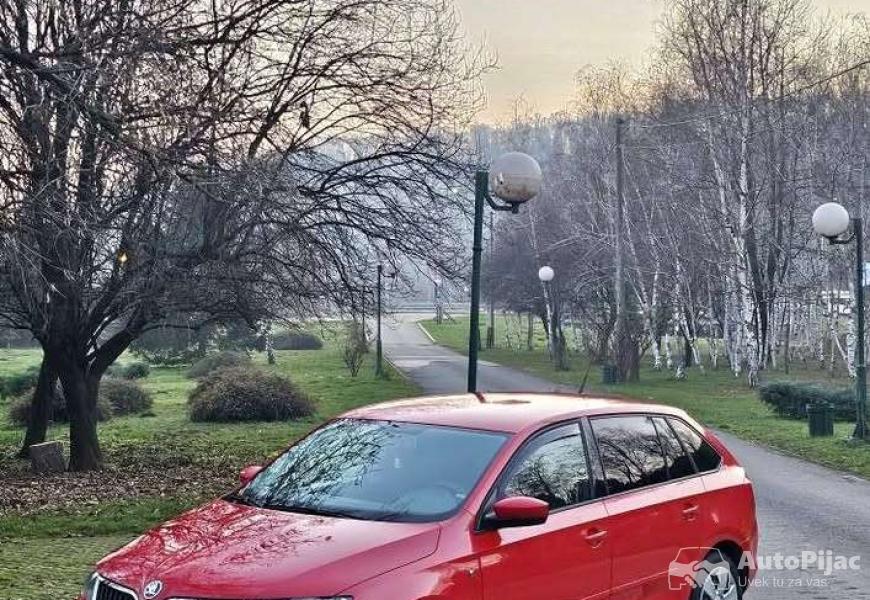 skoda_rapid_16_dizel_2014_god_9_polovni_automobili_autopijac.rs