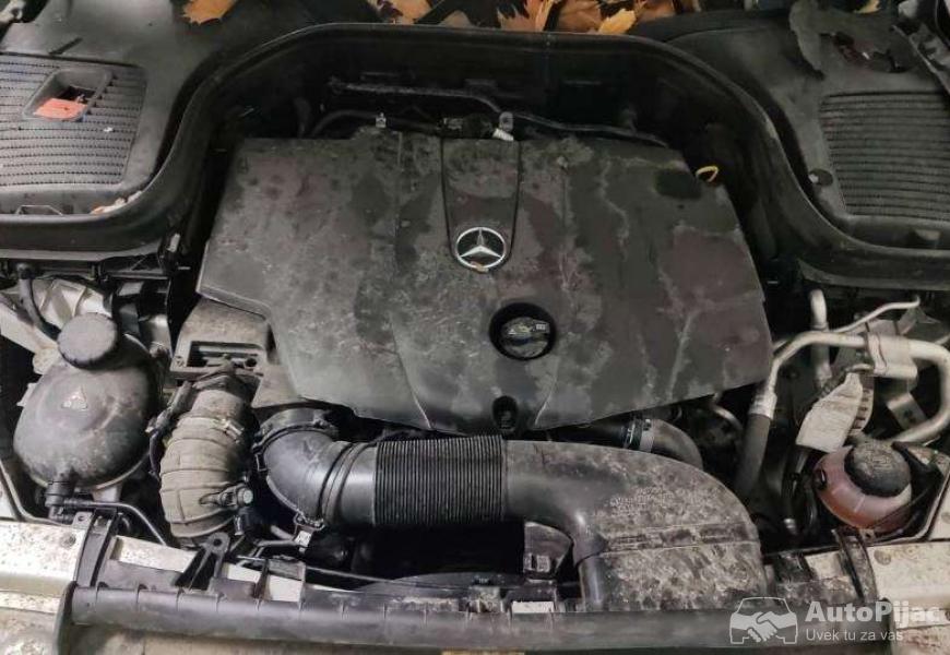 mercedes_glc_220_cdi_4_matic_2018_godina_4x4_autom_4_polovni_automobili_autopijac.rs