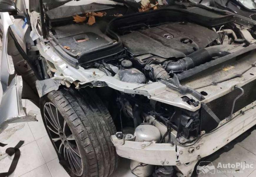 mercedes_glc_220_cdi_4_matic_2018_godina_4x4_autom_5_polovni_automobili_autopijac.rs