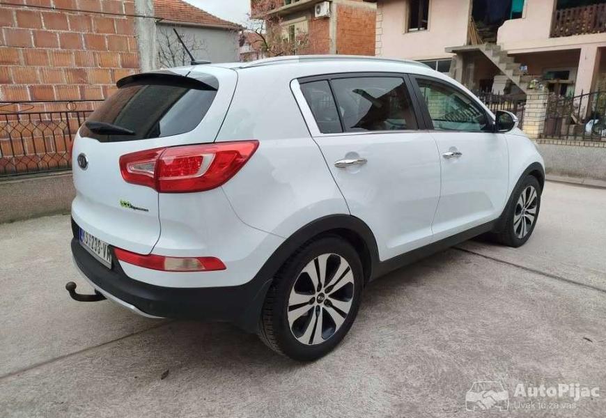 kia_sportage_17_diz_201011_god_reg_0227_servisi_dv_5_polovni_automobili_autopijac.rs