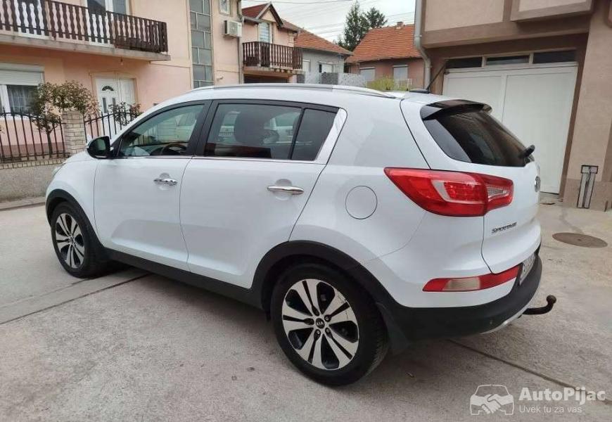 kia_sportage_17_diz_201011_god_reg_0227_servisi_dv_7_polovni_automobili_autopijac.rs