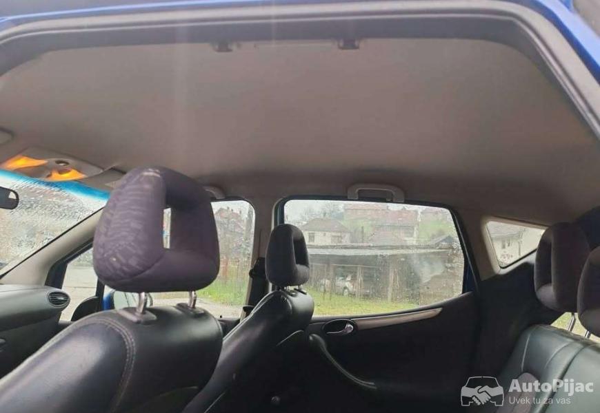 mercedes_a190_benzin_2002_godiste_avangard_oprema_5_polovni_automobili_autopijac.rs
