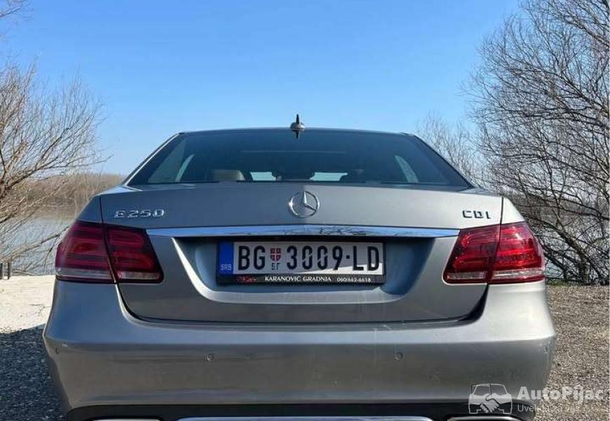 mercedes_e250_4_polovni_automobili_autopijac.rs