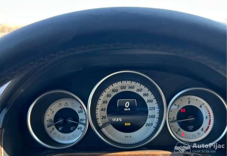 mercedes_e250_8_polovni_automobili_autopijac.rs