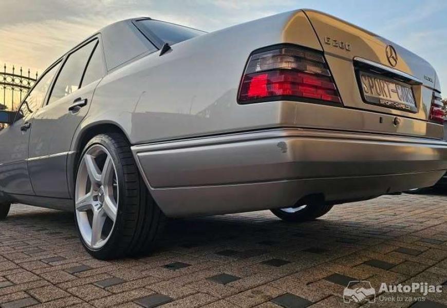 mercedes_w_124_e_200_d_78000_km_8_polovni_automobili_autopijac.rs