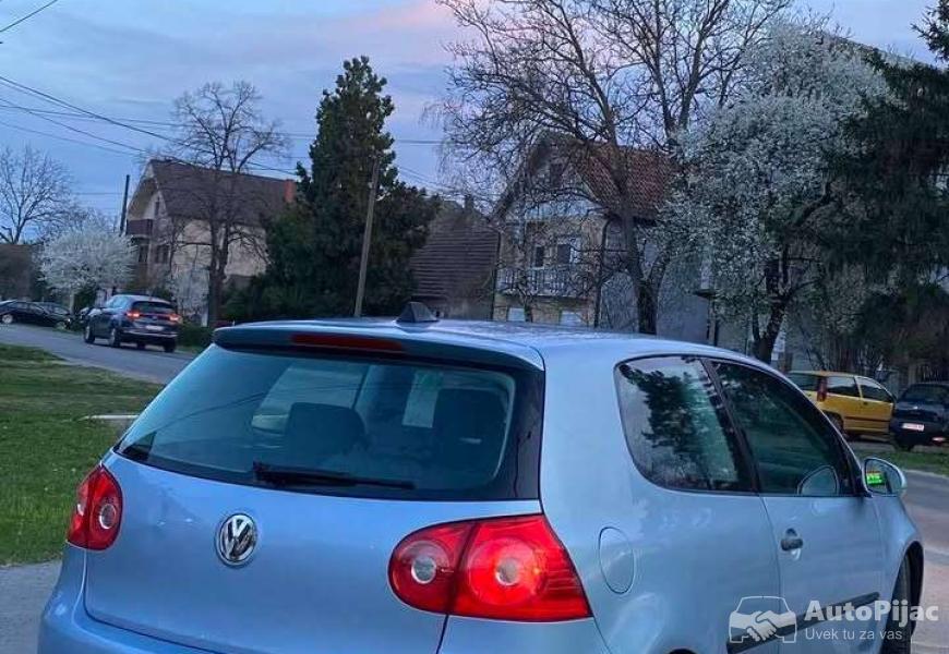 wv_golf_5_14_benzin_5_polovni_automobili_autopijac.rs