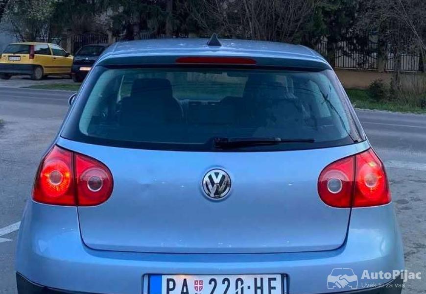 wv_golf_5_14_benzin_7_polovni_automobili_autopijac.rs