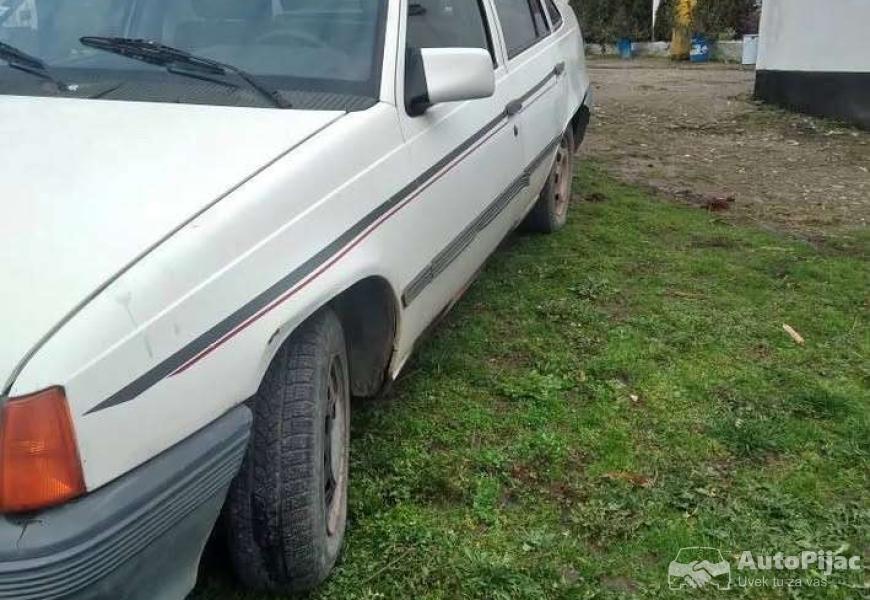 opel_kadet_13_pali_radi_1_polovni_automobili_autopijac.rs