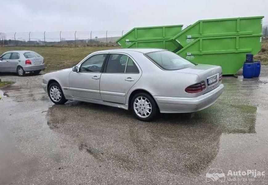 mercedes_e220_2_polovni_automobili_autopijac.rs