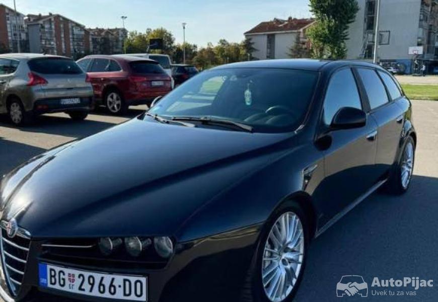 alfa_romeo_159_oglas_je_usluzan_za_sve_informacije_2_polovni_automobili_autopijac.rs